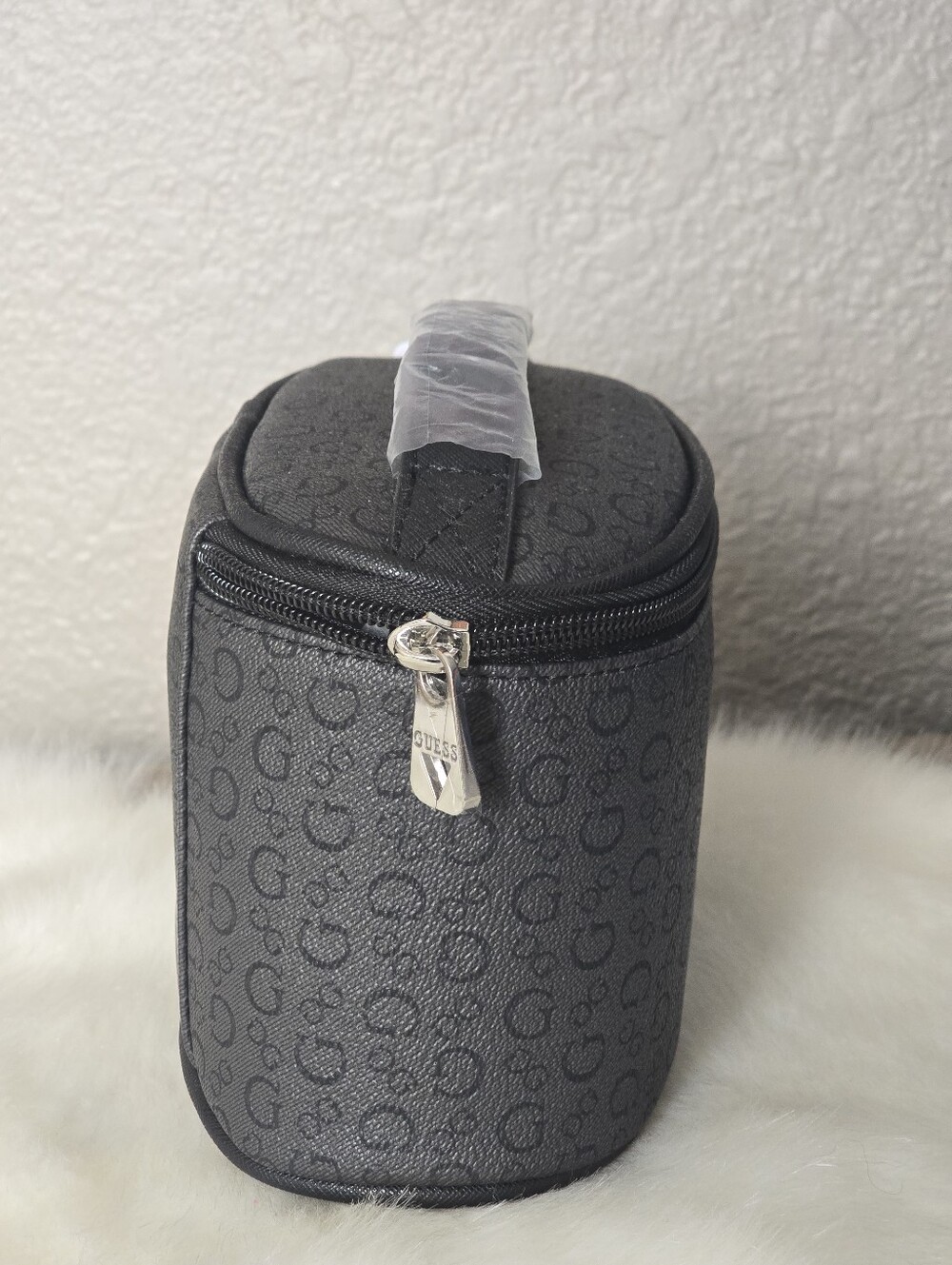 GUESS Logo Zip Makeup Bag Case w/ Top Handle, Black & Gray Logo Print - Picture 3 of 10